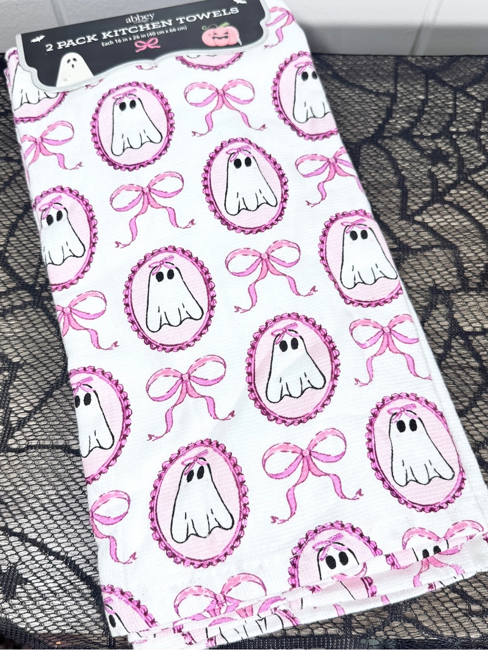 NEW Abbey Cottage Ghost and Bows Halloween Hand Towels